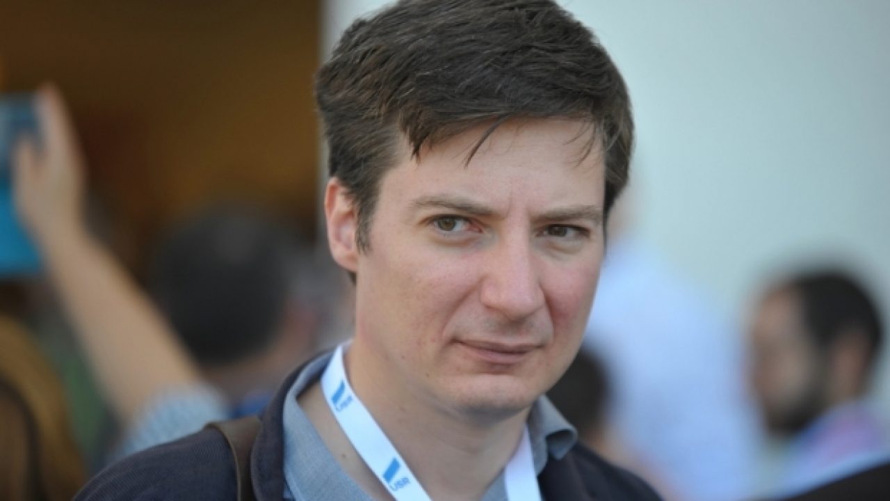 Andrei Caramitru sare la gâtul austriecilor de la OMV. Dezvăluiri despre afaceri dubioase