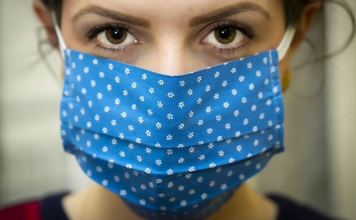 Un medic este condamnat la închisoare din cauza măștilor de protecție din pandemie