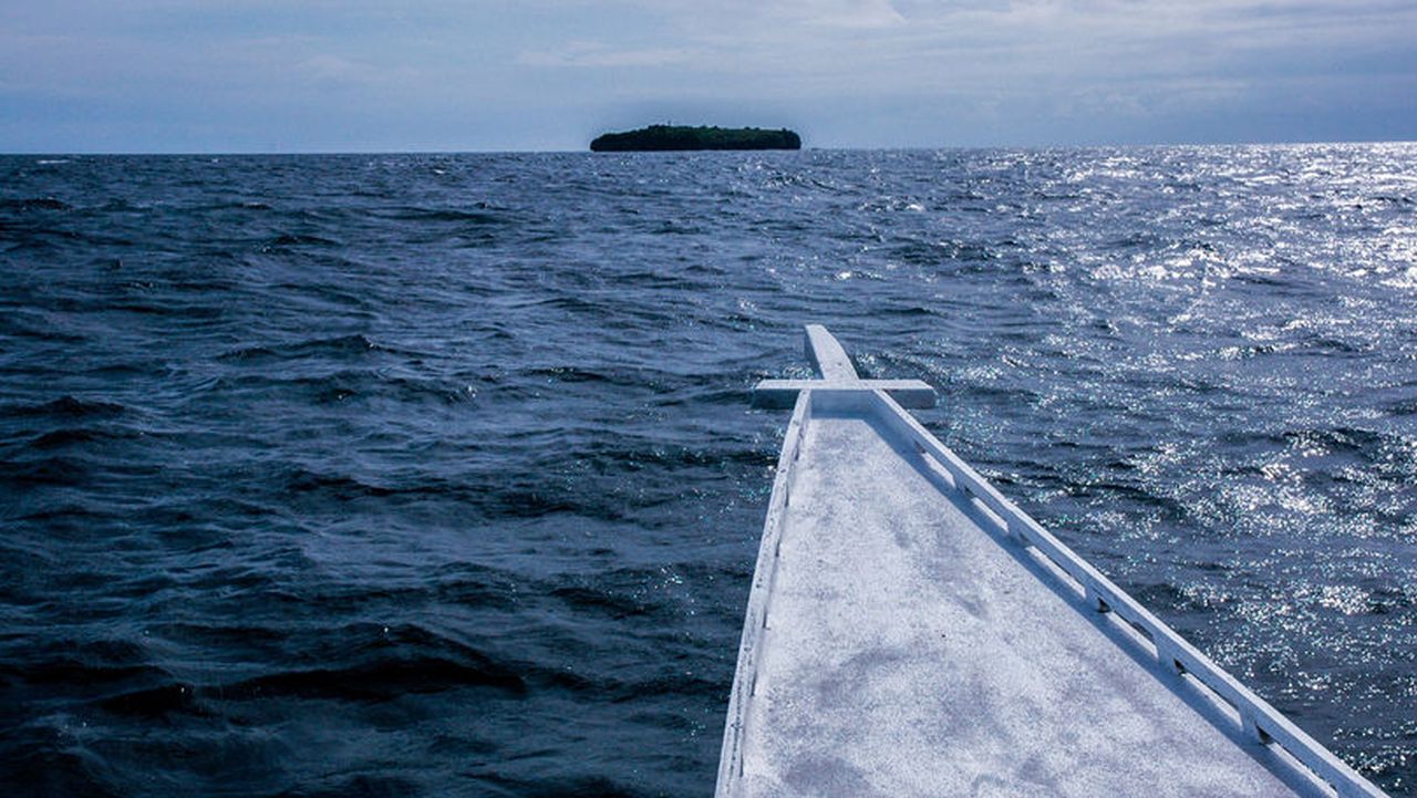 PESCADOR românesc scufundat în largul Mării Negre, trei trupuri pluteau…