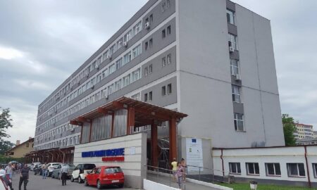 Concert inedit în Târgoviște. Muzica a răsunat în curtea Spitalului Judeţean de Urgenţă