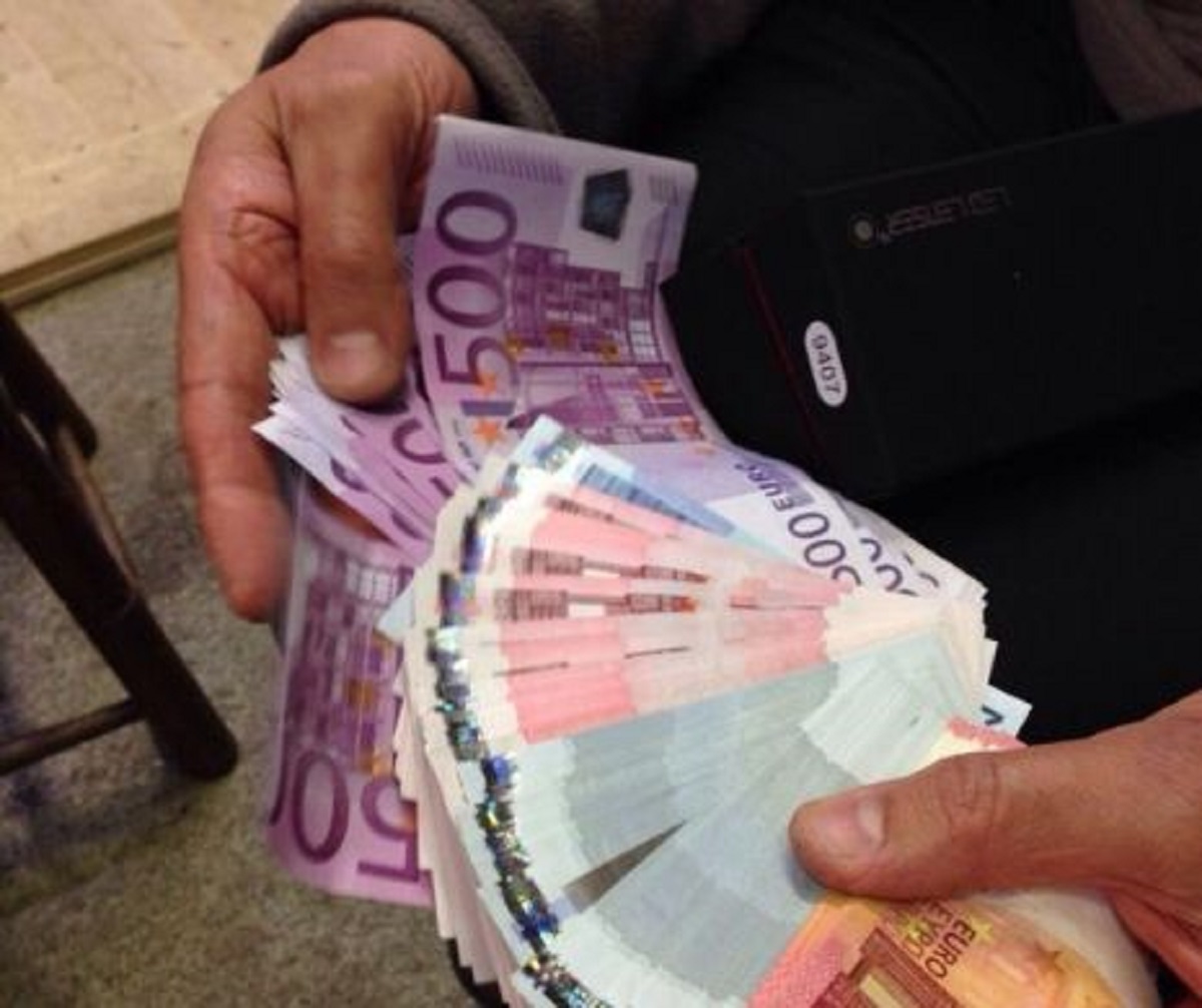Cine este „Prinţesa” care a furat statul român de jumătate de milion de euro? Informații bombă dintr-un dosar de evaziune fiscală