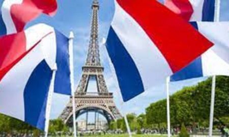 Franța și-a deschis granițele pentru turiști! Care este SINGURA condiție