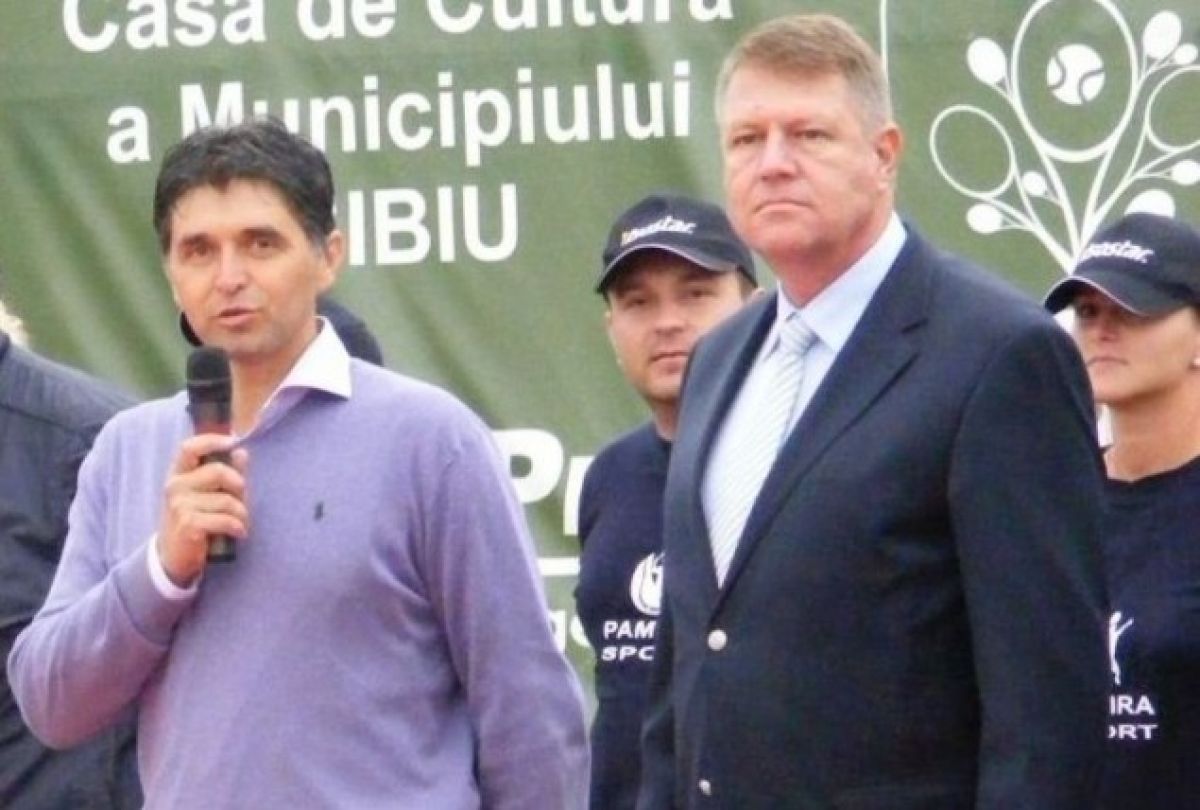 Video.Busculadă și scandal la Adunarea Generală a Federației Române de Tenis. Marius Vecerdea, finul lui Klaus Iohannis, a solicitat poliţia şi ambulanţa