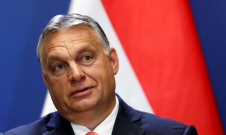 După ce a fost criticat la summitul UE, Viktor Orban este supărat. Doar el știe cum trebuie să fie Europa dar multe ziare nu vor să-l publice