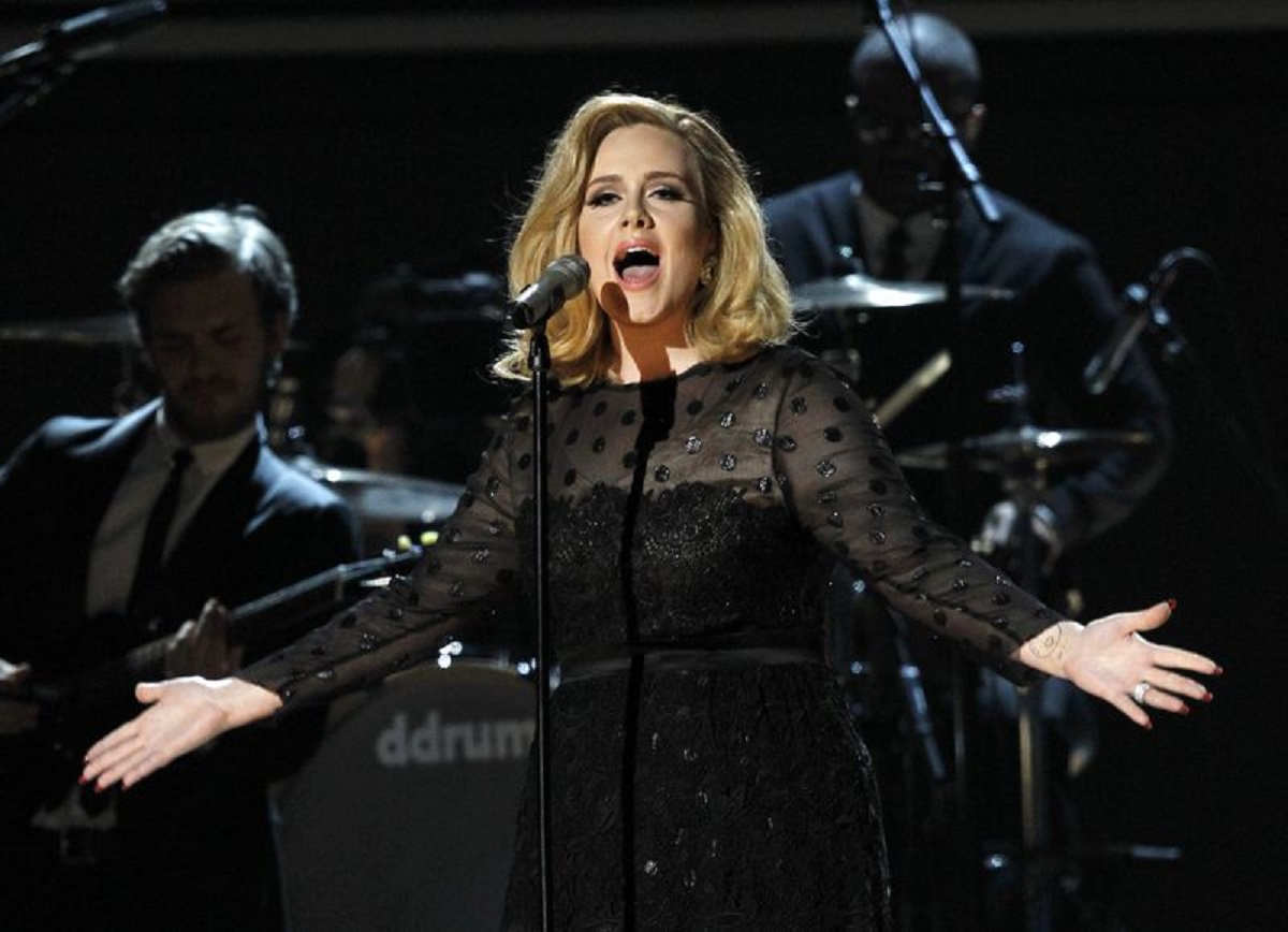 Adele, apariție rară în public. Cum arată acum și cine este bărbatul cu care a fost surprinsă