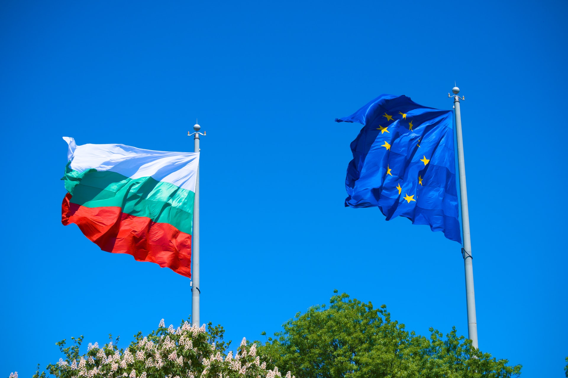 Prognoză încurajatoare pentru economia Bulgariei. Ce ajustare are România