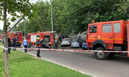 Incendiu VIOLENT în Piața Delvinului, din capitală. ISU, intervenție cu 14 autospeciale