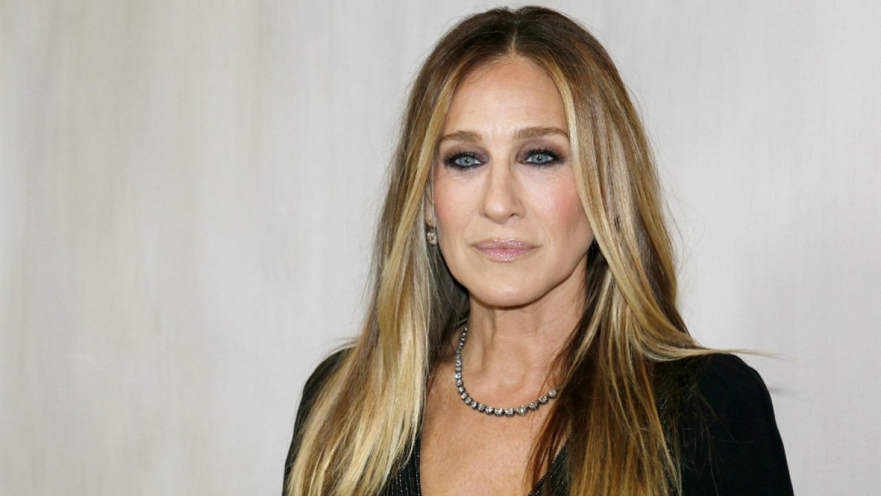 Sarah Jessica Parker, așa cum nu credei că o să vezi vreodată. Dovada că timpul nu iartă pe nimeni!