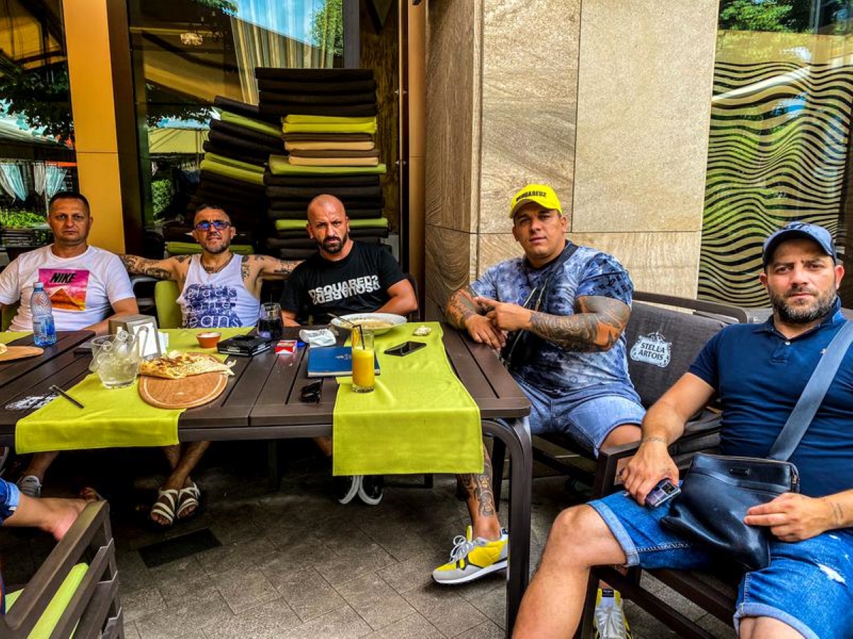 ”Faraonul” din Madrid la masă cu șefii Cordunenilor. Au venit cu soțiile