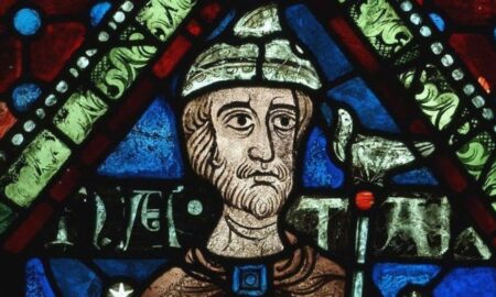 Unele vitralii ale Catedralei din Canterbury datează din vremea arhiepiscopului Thomas Becket