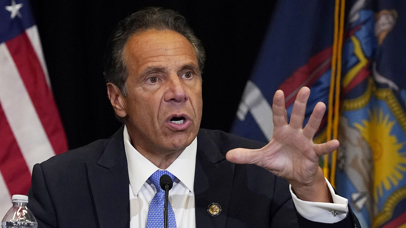 Video. Guvernatorul New York, Andrew Cuomo, atacat. A fost depusă plângere oficială împotriva lui
