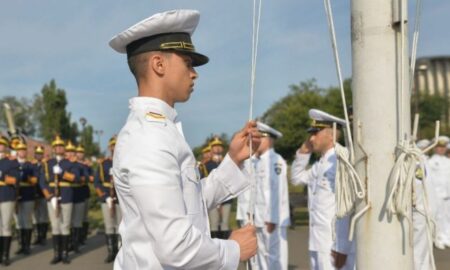 Președintele Iohannis și premierul Florin Cîțu, la ceremonia de Ziua Marinei. „Sfânta Fecioară Maria, protectoarea Marinei României, să vă aibă în pază”