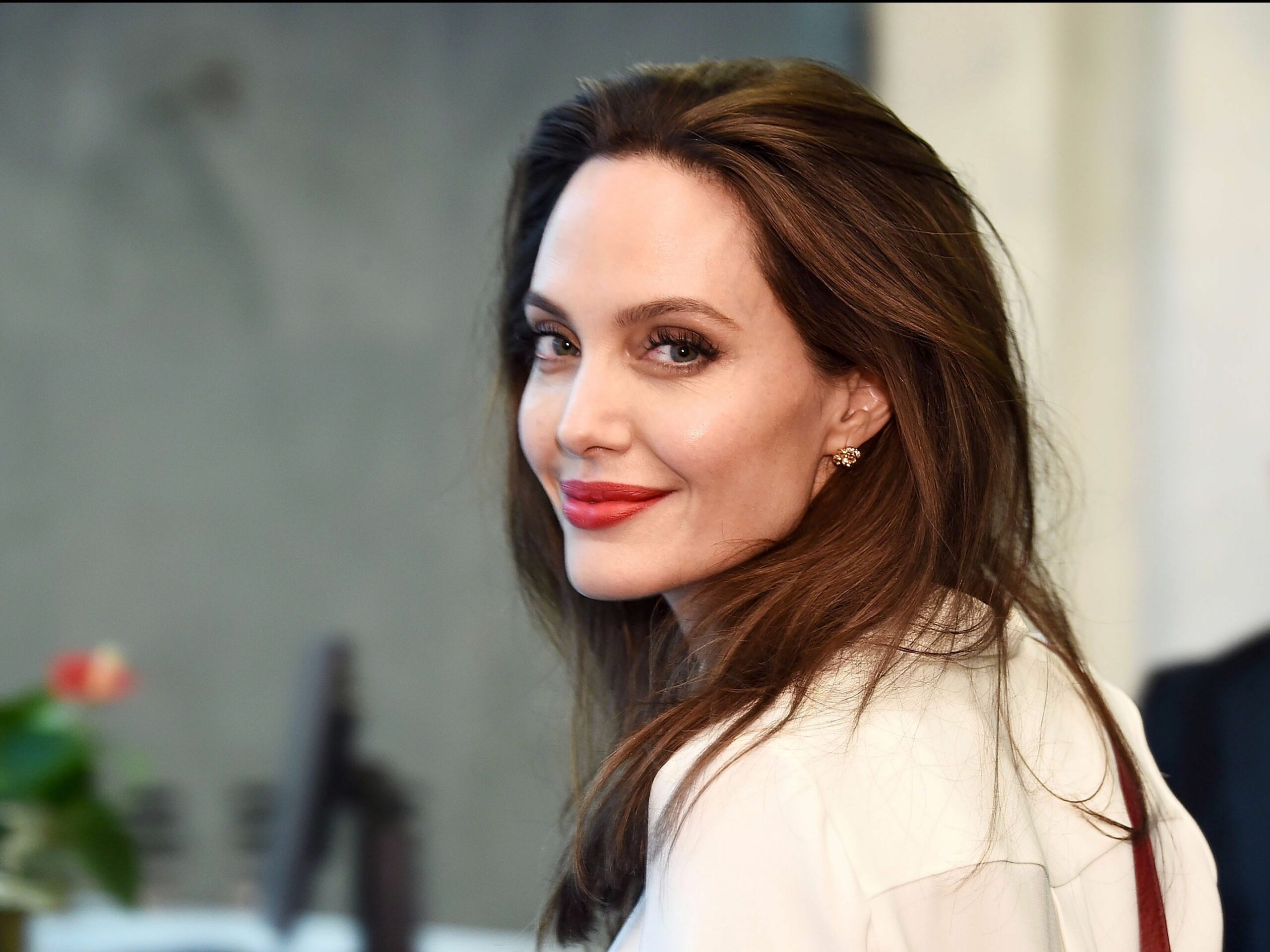 Angelina Jolie își încheie rolul după 20 de ani. Iar motivul îl spune chiar vedeta