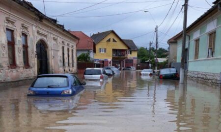 Inundații în România. Localități din județele Alba, Brașov, Prahova sau Argeș au fost afectate grav de viituri
