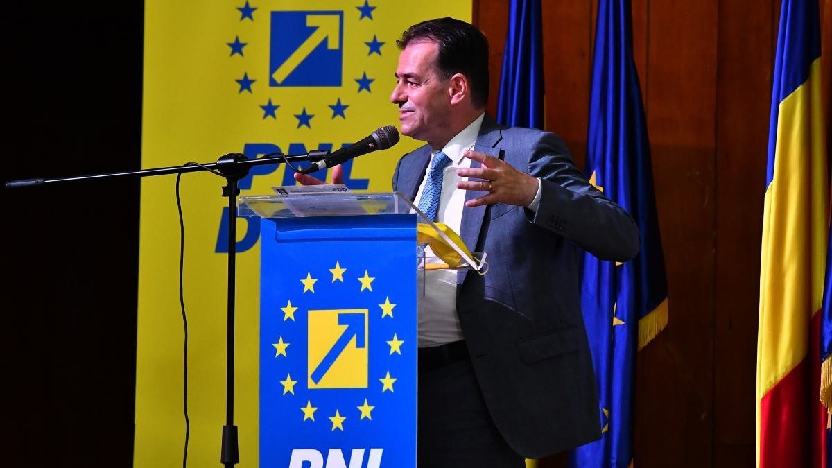 Ludovic Orban a dat peste cap planul PNL. De ce s-a abținut de la vot!