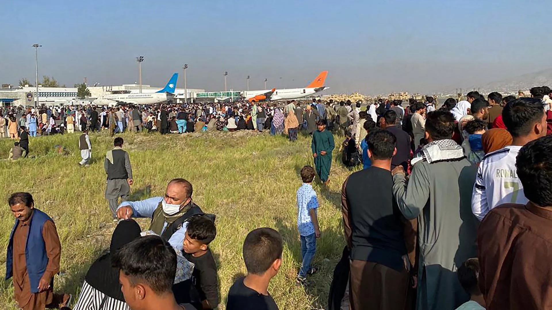 Haos pe aeroportul din Kabul