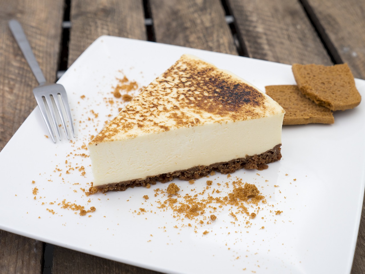Desert surprinzător de delicios: Tartă cu cafea, fără coacere