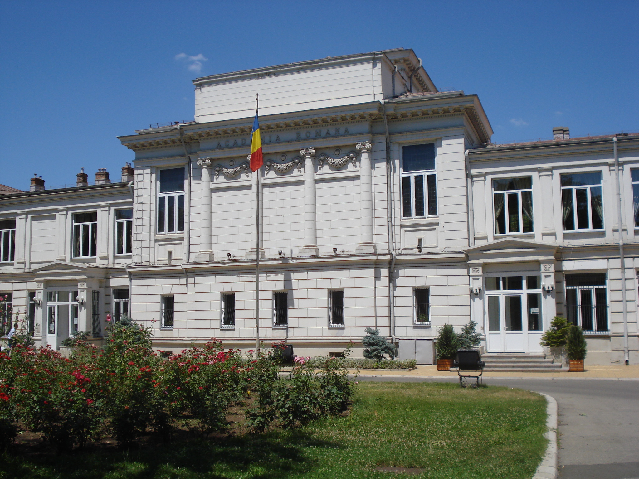 Academician condamnat într-un dosar cu prejudiciu de 3,7 milioane euro