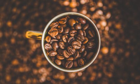 Vestea momentului pentru iubitorii de cafea! Culturile de cafea, în pericol! Ce alternativă benefică s-a găsit