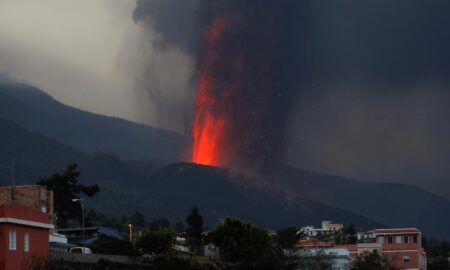 Video. La Palma: Încă trei orașe evacuate. Vulcanul se află într-o nouă fază explozivă