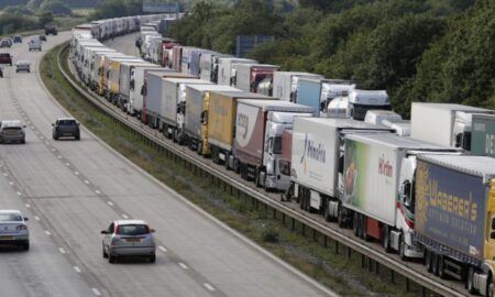 Miercuri, grevă a transportatorilor cu sute de camioane . Traficul va fi mult îngreunat