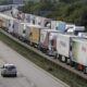 Deutsche Welle despre viața grea a șoferilor de TIR din Europa de Est