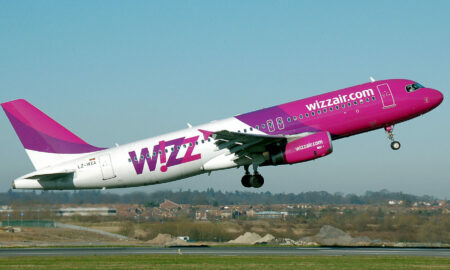 Wizz Air. Vaccinare obligatorie contra COVID-19 pentru echipaj