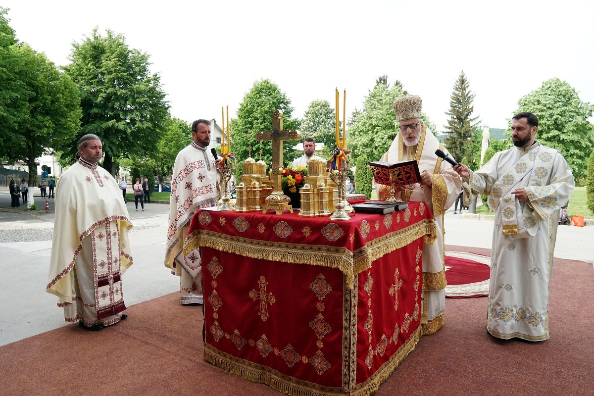 IPS Calinic al Argeşului, îndemn pentru credincioși. Ce spune Înaltpreasfințitul Părinte