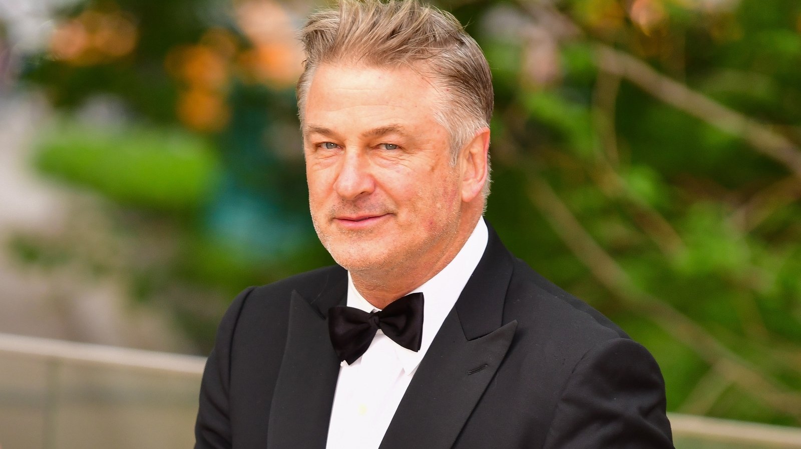 Alec Baldwin și familia Halynei Hutchins, femeia pe care a împușcat-o accidental pe platoul de filmare, au ajuns la o înțelegere