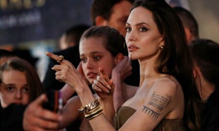 Angelina Jolie, în vizită umanitară în Ucraina. A fost surprinsă într-o cafenea din Liov. VIDEO