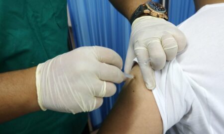 Românii refuză vaccinarea. S-a atins pragul de 55 de mii de decese provocate de coronavirus