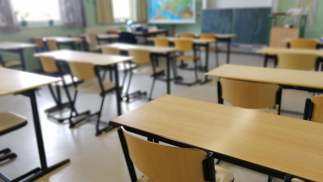 Deva, situație cumplită a școlilor fără încălzire. Măsuri ca elevii să studieze în clase