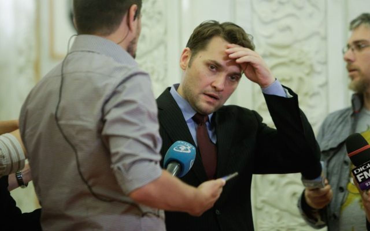 O greșeală l-a trimis pe Dan Șova după gratii. Fostul senator a primit o lovitură teribilă