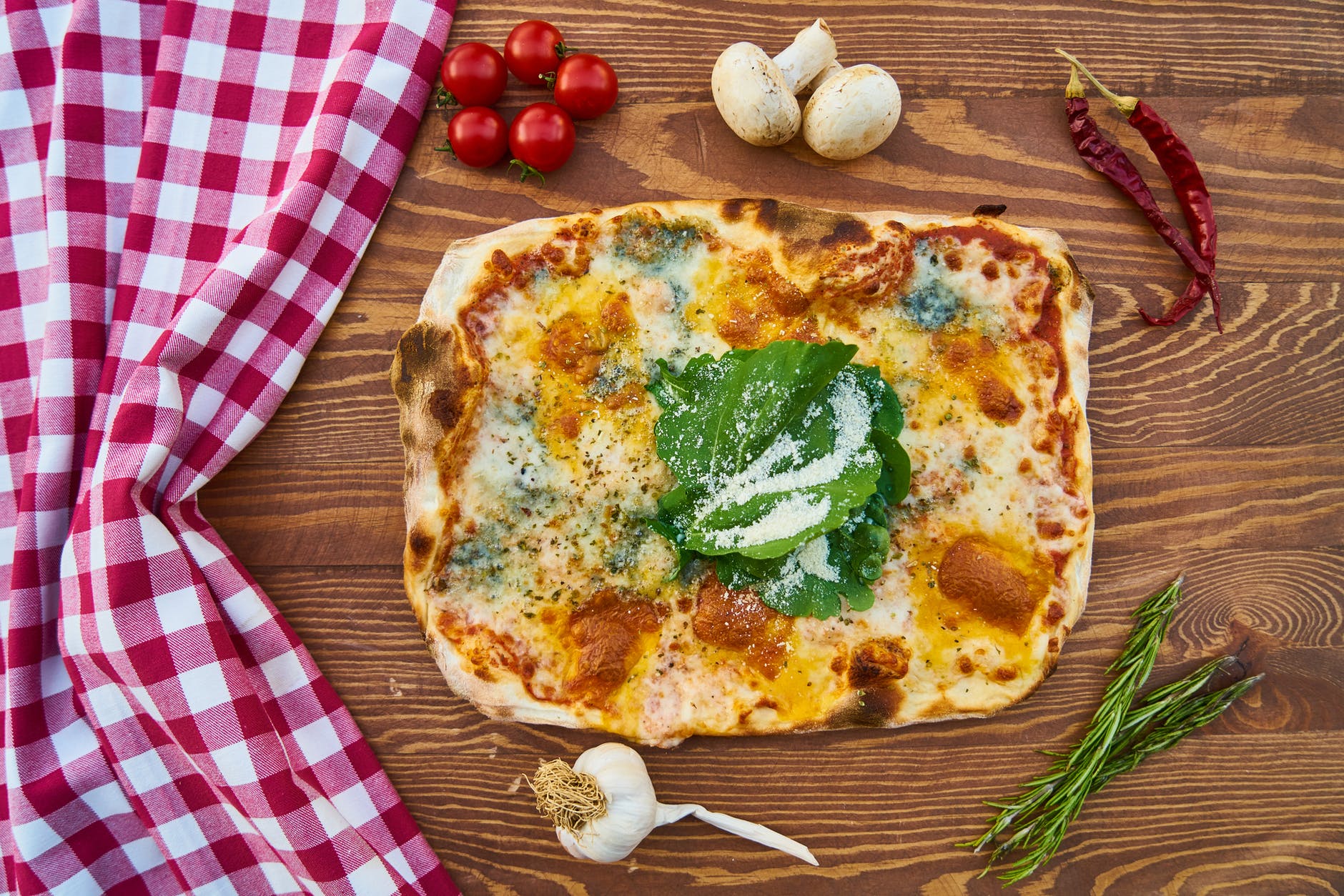 Pizza de toamnă cu un ingredient special! Rețetă delicioasă, gata într-un timp record