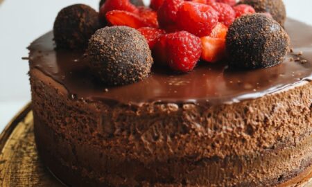 Tort de ciocolată, un desert de-a dreptul fabulos. Cea mai simplă și aromată rețetă!