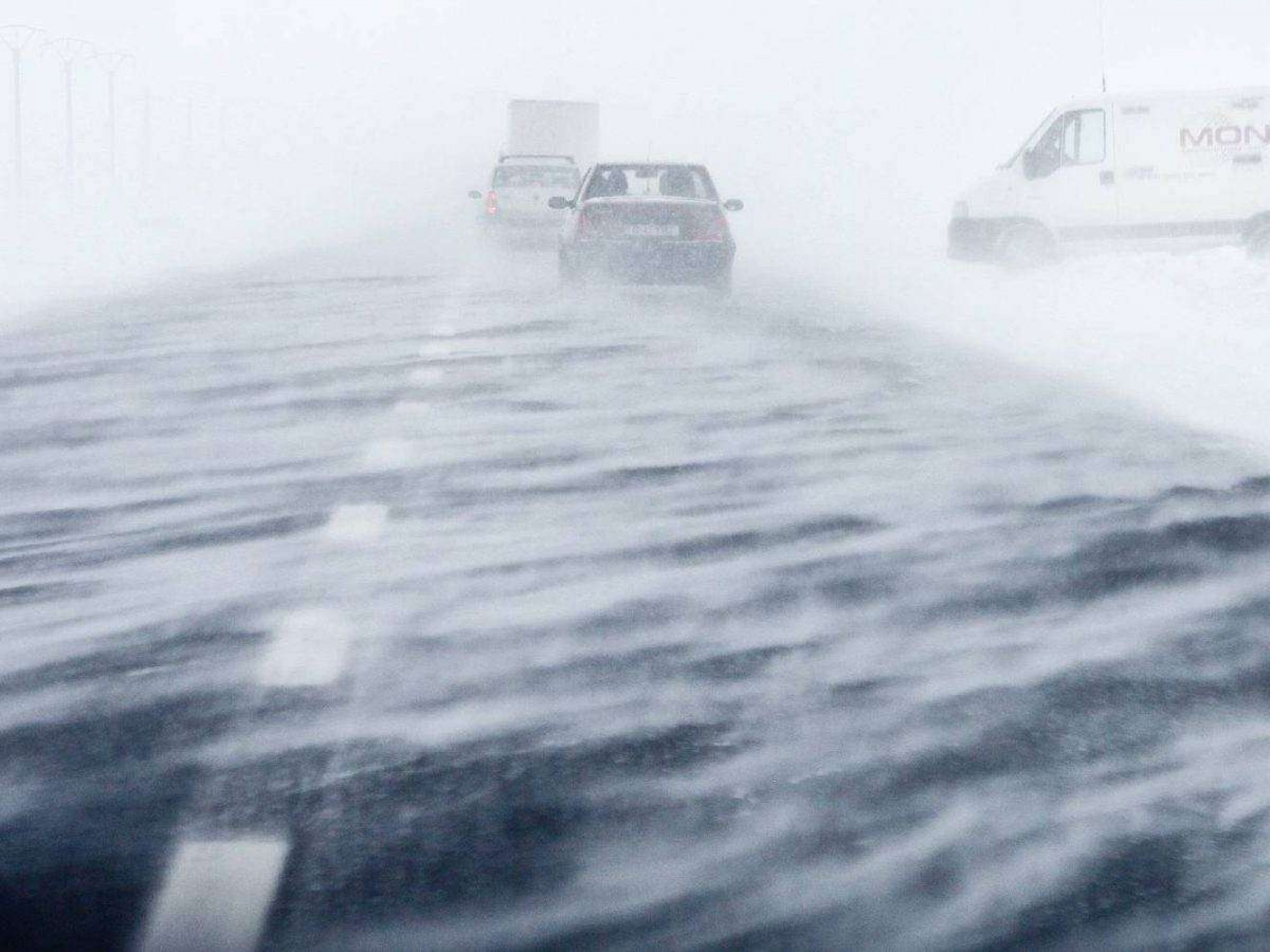 ANM a emis o avertizare meteo. La ce să ne așteptăm