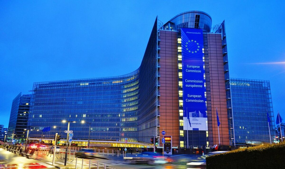 O comandă de câteva zeci de milioane de doze ale unui vaccin pentru Covid-19 a fost anulată de Comisia Europeană