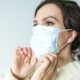 Medicii atrag atenția: În spaţiile închise, riscul de infectare cu coronavirus rămâne extrem de mare