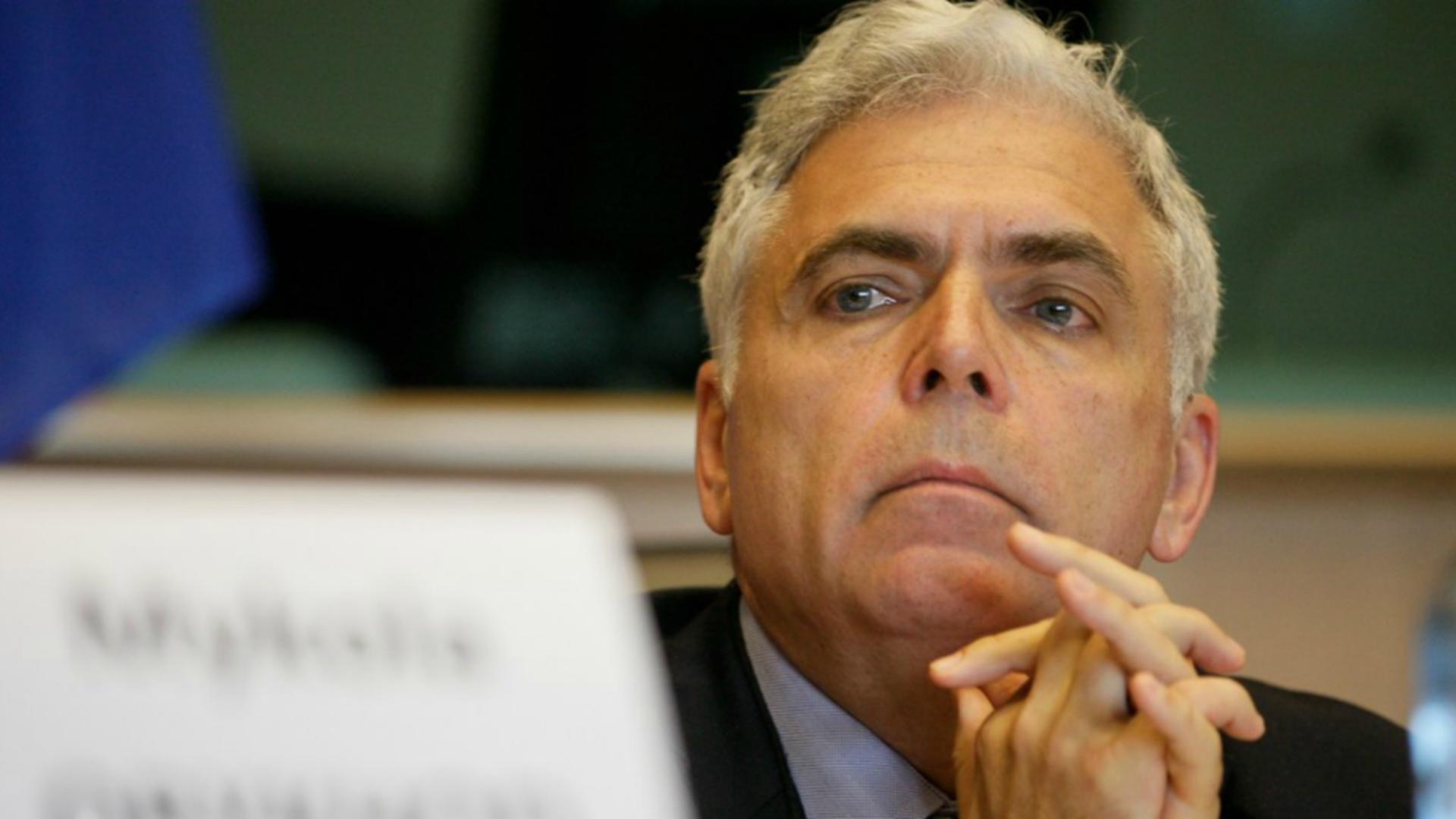 Adrian Severin critică cu duritate încălcarea Constituției de către cei patru judecători care au condamnat-o pe Elena Udrea
