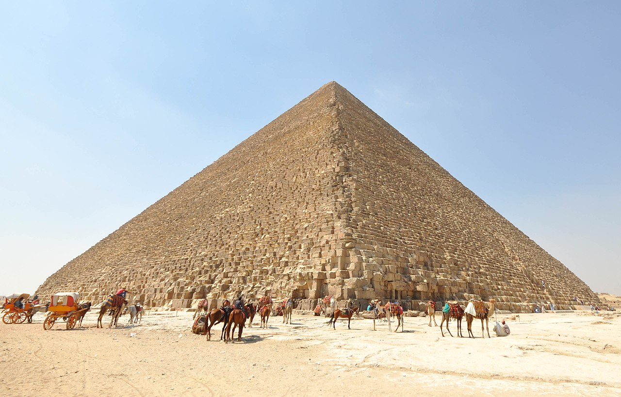 Secretele Marii Piramide din Egipt, tot mai aproape de descifrat. E tronul lui Keops făcut din meteoriți?