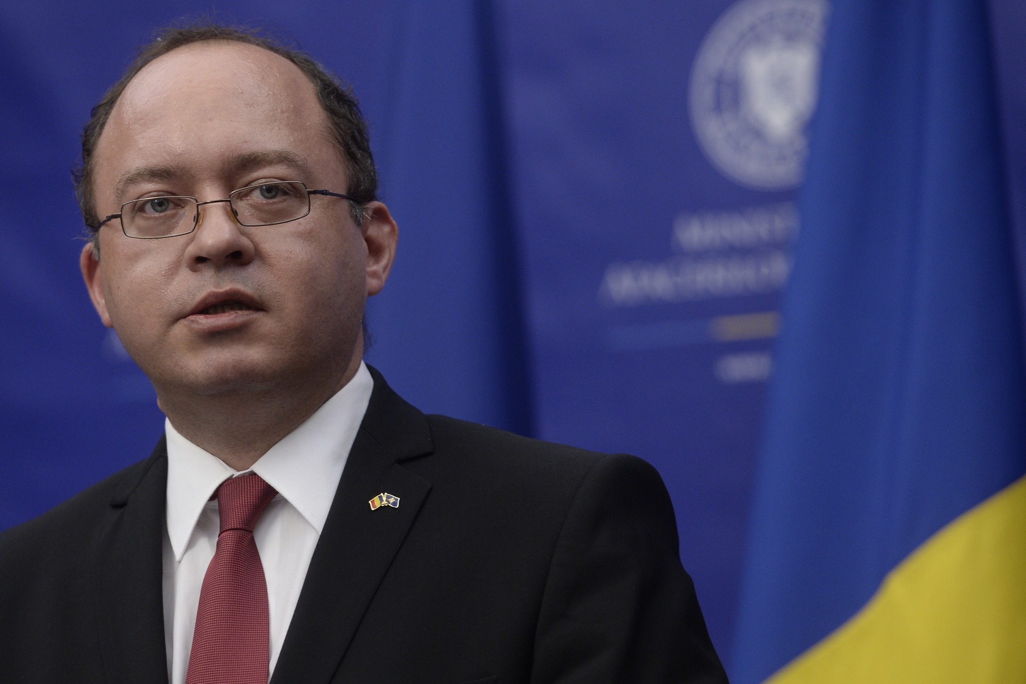 Ministrul de Externe Bogdan Aurescu, în contradicție cu Marcel Ciolacu pe tema trimiterilor de MIG-uri în Ucraina