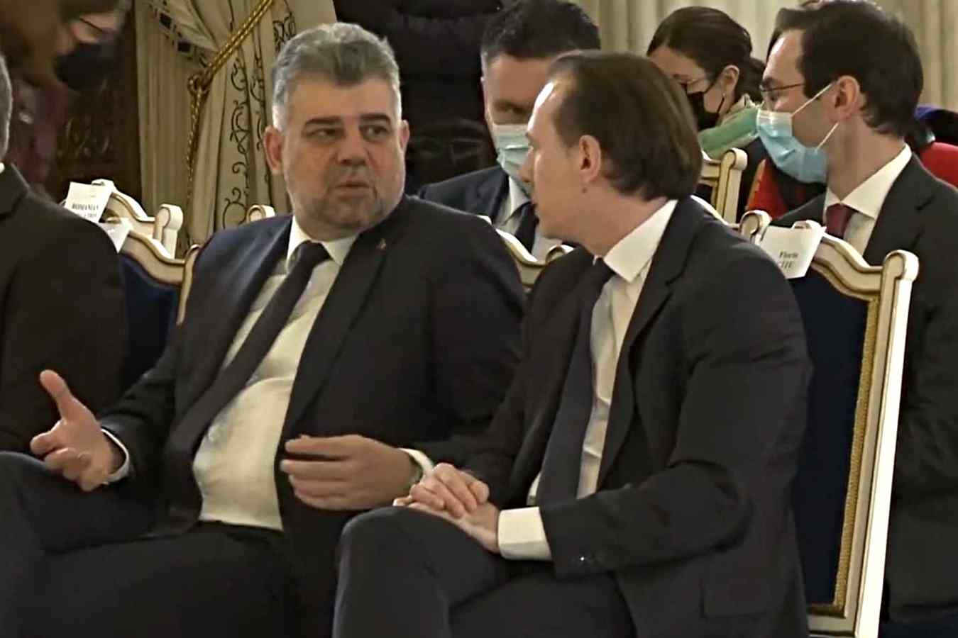 Scandal între Ciolacu și Cîțu pe tema „tiriplicilor care își dau cu părerea”