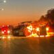Incendiu neobișnuit pe o porțiune a Drumului Expres Craiova-Pitești. Patru utilaje cuprinse de flăcări