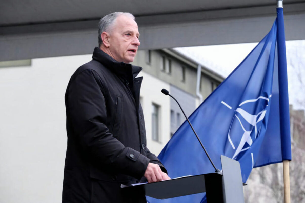 Rusia nu are capabilități de a intra în război cu NATO, spune Mircea Geoană