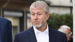 Canada ia primele măsuri pentru a confisca bunurile lui Roman Abramovici, avere cu care va ajuta la reconstrucția Ucrainei