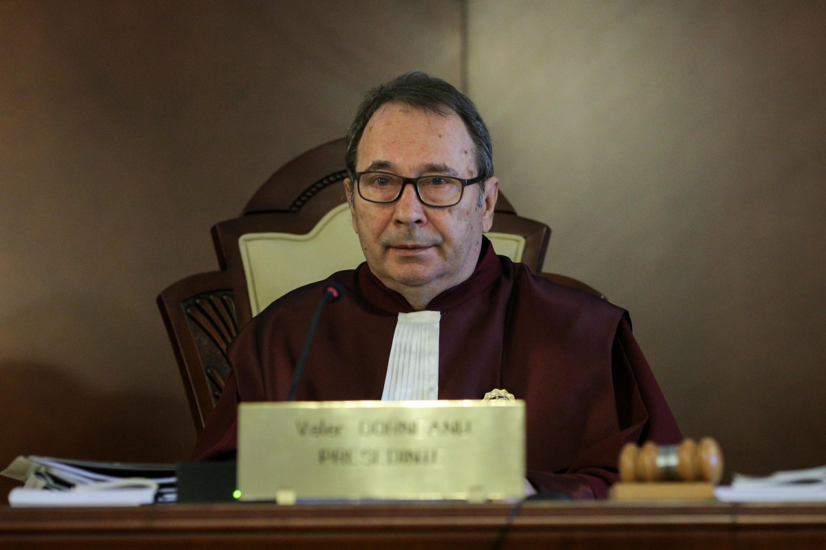 Se eliberează locuri la Curtea Constituțională. Președintele Valer Dorneanu va fi schimbat