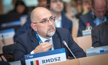 Dorinţa UDMR.  Referendum pentru modificarea Constituției pentru transformarea României în republică parlamentară