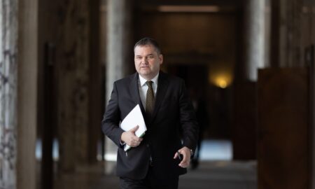 Ministrul Cseke Attila vrea din nou descentralizare. Obiective: sportul, spitalele CFR şi educaţia