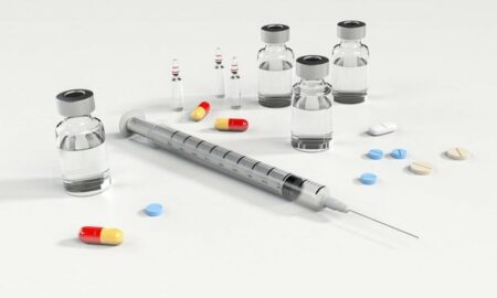Medici și farmaciști moldoveni, prinși cu medicamente psihotrope contrafăcute, un depozit întreg