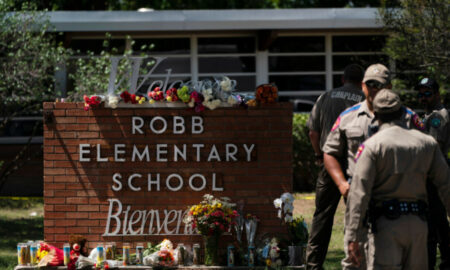 Şcoala din Texas unde au fost uciși 19 elevi şi doi profesori va fi demolată. Acuzații grave aduse Poliției